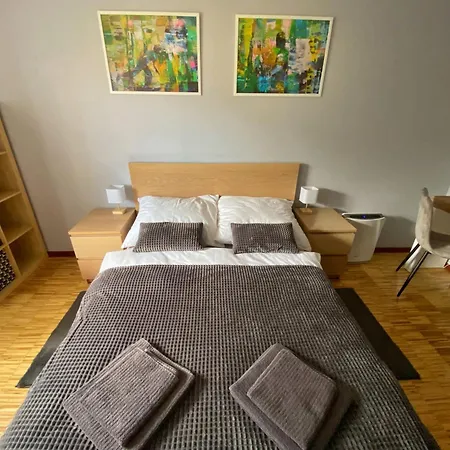 Mosiezna & Taras & Free Parking & Self Check In 24h